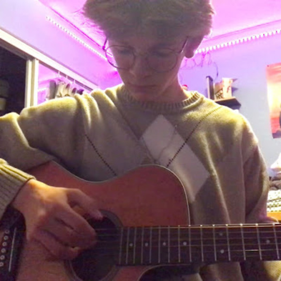 Meet your Posher, Dylan - Picture 1 of 1